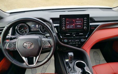 Toyota Camry, 2022 год, 4 310 000 рублей, 11 фотография