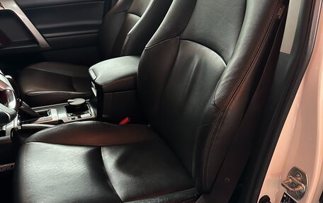 Toyota Land Cruiser Prado 150 рестайлинг 2, 2017 год, 5 200 000 рублей, 10 фотография