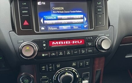 Toyota Land Cruiser Prado 150 рестайлинг 2, 2017 год, 5 200 000 рублей, 13 фотография