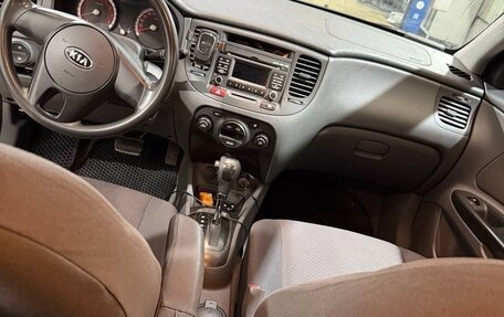 KIA Rio II, 2010 год, 600 000 рублей, 10 фотография