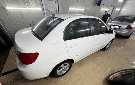 KIA Rio II, 2010 год, 600 000 рублей, 17 фотография