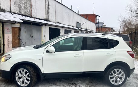 Nissan Qashqai, 2011 год, 900 000 рублей, 2 фотография