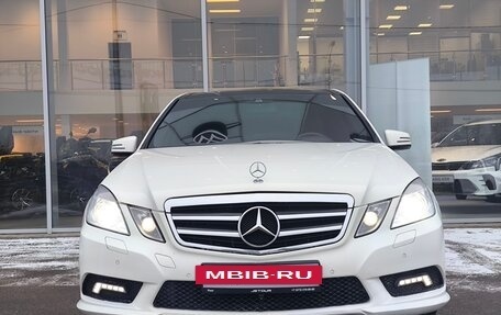 Mercedes-Benz E-Класс, 2011 год, 1 350 000 рублей, 2 фотография