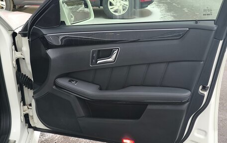 Mercedes-Benz E-Класс, 2011 год, 1 350 000 рублей, 19 фотография