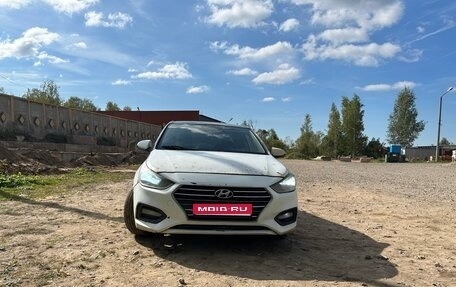 Hyundai Solaris II рестайлинг, 2017 год, 603 000 рублей, 1 фотография