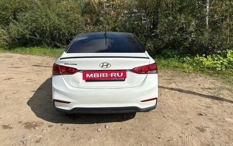 Hyundai Solaris II рестайлинг, 2017 год, 603 000 рублей, 2 фотография