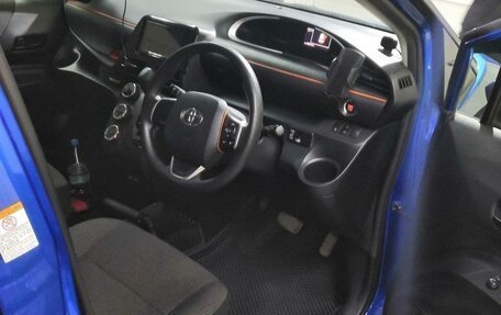 Toyota Sienta II, 2019 год, 1 350 000 рублей, 13 фотография