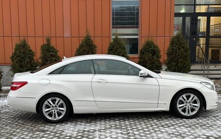 Mercedes-Benz E-Класс, 2013 год, 1 350 000 рублей, 6 фотография