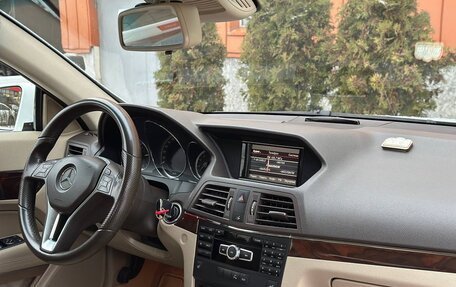 Mercedes-Benz E-Класс, 2013 год, 1 350 000 рублей, 11 фотография