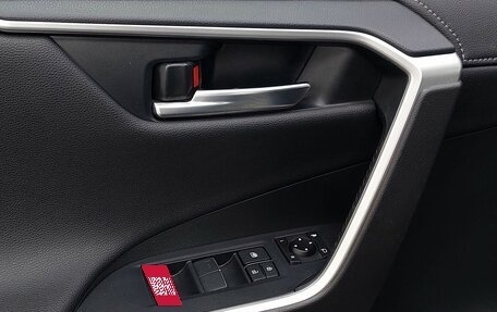 Toyota RAV4, 2020 год, 3 299 000 рублей, 15 фотография