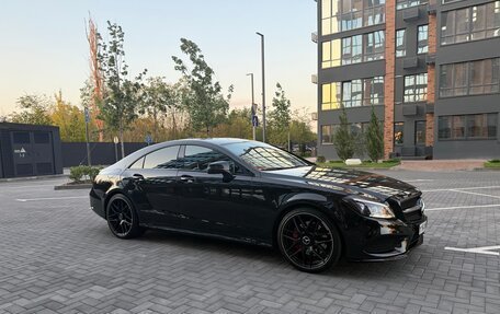 Mercedes-Benz CLS, 2015 год, 3 200 000 рублей, 4 фотография