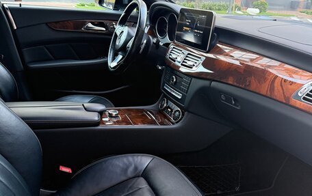 Mercedes-Benz CLS, 2015 год, 3 200 000 рублей, 8 фотография