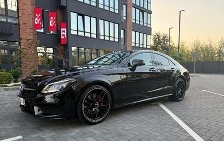 Mercedes-Benz CLS, 2015 год, 3 200 000 рублей, 2 фотография