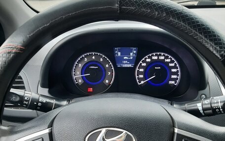 Hyundai Solaris II рестайлинг, 2013 год, 805 000 рублей, 7 фотография