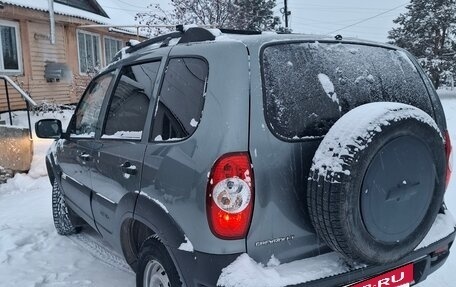 Chevrolet Niva I рестайлинг, 2015 год, 810 000 рублей, 4 фотография
