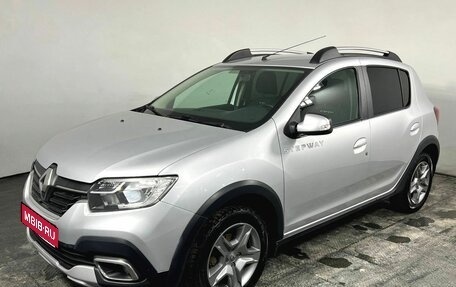 Renault Sandero II рестайлинг, 2020 год, 1 050 000 рублей, 1 фотография