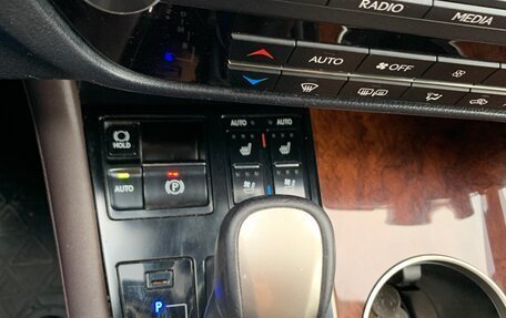 Lexus RX IV рестайлинг, 2017 год, 3 500 000 рублей, 10 фотография