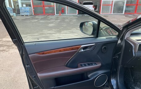 Lexus RX IV рестайлинг, 2017 год, 3 500 000 рублей, 12 фотография