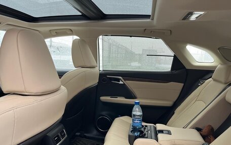 Lexus RX IV рестайлинг, 2022 год, 6 400 000 рублей, 8 фотография