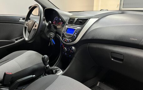 Hyundai Solaris II рестайлинг, 2012 год, 790 000 рублей, 16 фотография