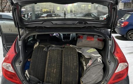 Hyundai Solaris II рестайлинг, 2011 год, 860 000 рублей, 7 фотография