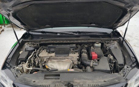 Toyota Camry, 2019 год, 2 400 000 рублей, 17 фотография