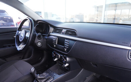 KIA Rio IV, 2017 год, 1 123 000 рублей, 20 фотография