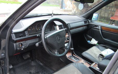 Mercedes-Benz W124, 1993 год, 690 000 рублей, 16 фотография