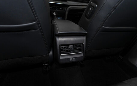 Toyota Camry, 2025 год, 4 800 000 рублей, 15 фотография