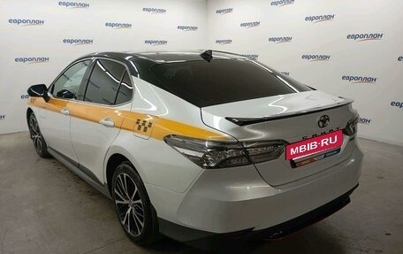 Toyota Camry, 2020 год, 2 493 000 рублей, 4 фотография