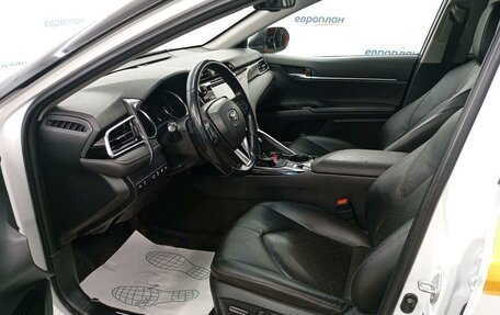 Toyota Camry, 2020 год, 2 493 000 рублей, 8 фотография