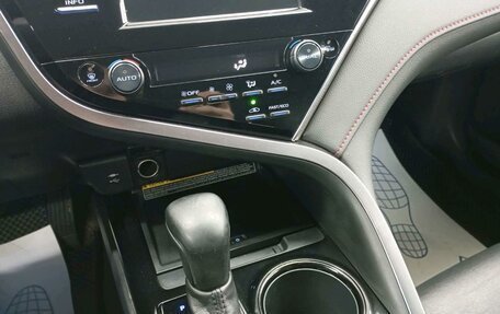 Toyota Camry, 2020 год, 2 493 000 рублей, 11 фотография