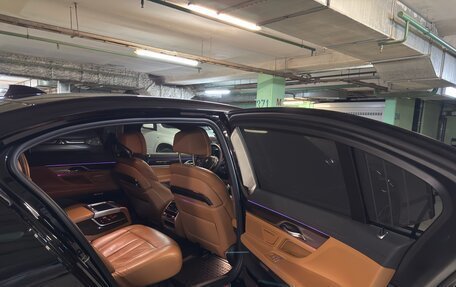 BMW 7 серия, 2015 год, 3 200 000 рублей, 5 фотография