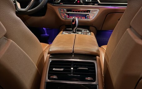 BMW 7 серия, 2015 год, 3 200 000 рублей, 9 фотография