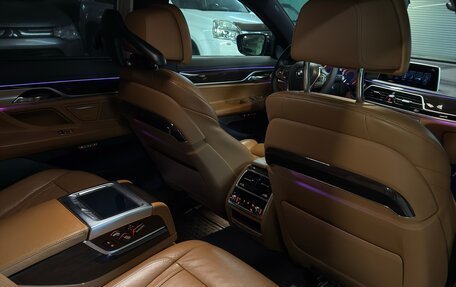 BMW 7 серия, 2015 год, 3 200 000 рублей, 6 фотография