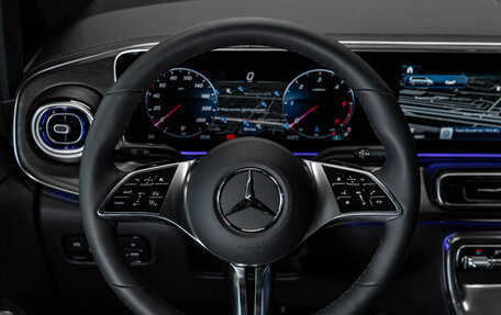 Mercedes-Benz V-Класс, 2025 год, 17 200 000 рублей, 15 фотография