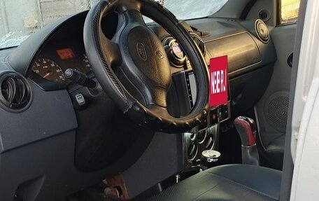 Renault Logan I, 2007 год, 150 000 рублей, 10 фотография