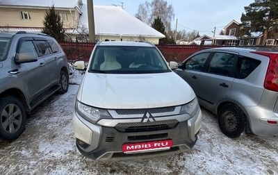 Mitsubishi Outlander III рестайлинг 3, 2019 год, 2 050 000 рублей, 1 фотография