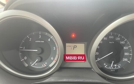 Toyota Land Cruiser Prado 150 рестайлинг 2, 2011 год, 2 099 000 рублей, 12 фотография