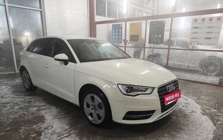 Audi A3, 2013 год, 1 350 000 рублей, 3 фотография