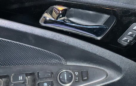 Hyundai Sonata VI, 2011 год, 900 000 рублей, 6 фотография