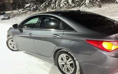 Hyundai Sonata VI, 2011 год, 900 000 рублей, 12 фотография