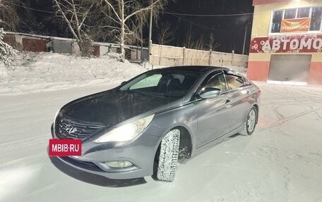 Hyundai Sonata VI, 2011 год, 900 000 рублей, 11 фотография