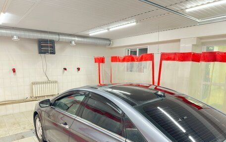 Hyundai Sonata VI, 2011 год, 900 000 рублей, 20 фотография