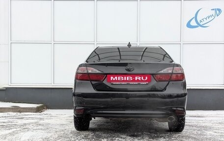 Toyota Camry, 2015 год, 1 980 000 рублей, 7 фотография