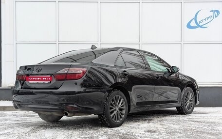 Toyota Camry, 2015 год, 1 980 000 рублей, 6 фотография