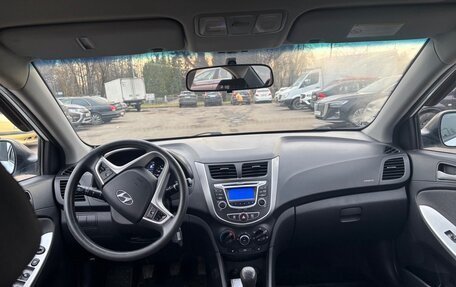 Hyundai Solaris II рестайлинг, 2014 год, 1 000 000 рублей, 4 фотография