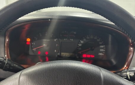 Hyundai Sonata IV рестайлинг, 2005 год, 400 000 рублей, 6 фотография