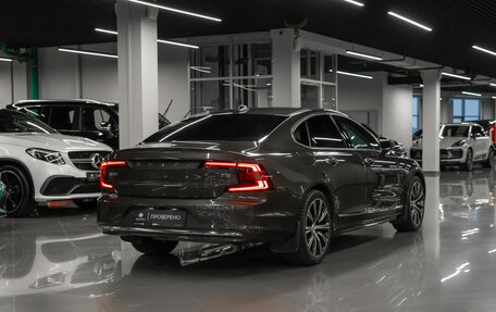 Volvo S90 II рестайлинг, 2020 год, 4 100 000 рублей, 4 фотография