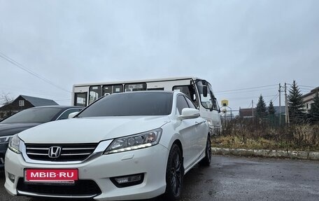 Honda Accord IX рестайлинг, 2013 год, 1 670 000 рублей, 15 фотография